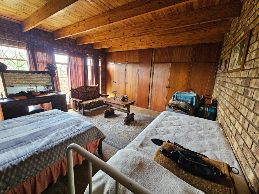 8 Bedroom Property for Sale in Potchefstroom Rural North West